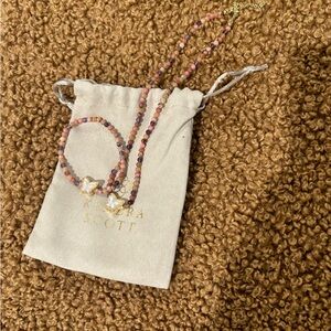 Kendra Scott necklace and bracelet